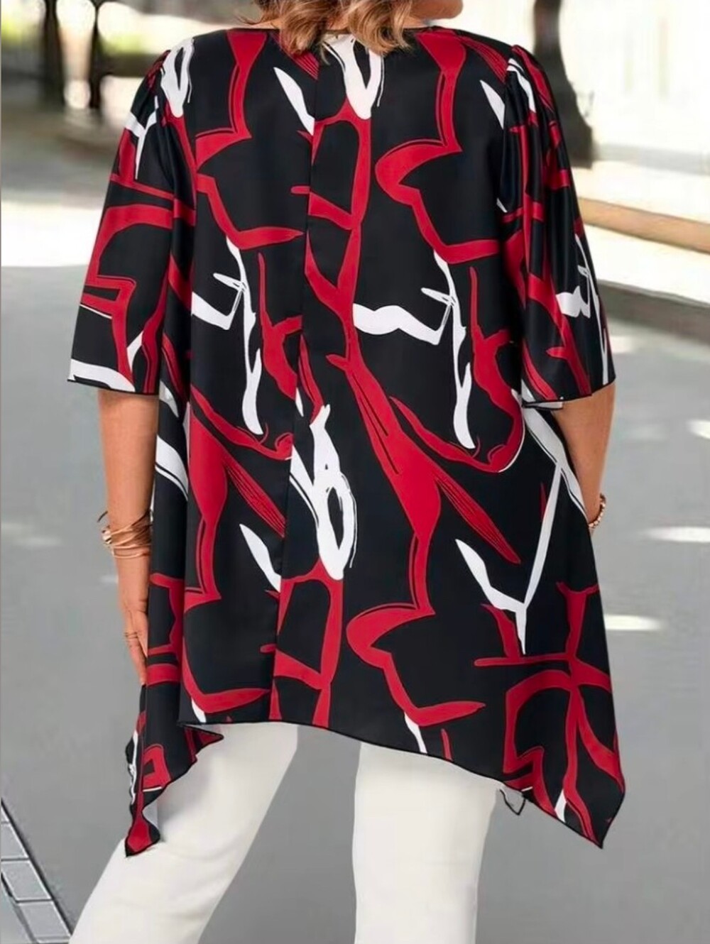 SHEIN Black Red & White Abstract Plus-Size Tunic Asymmetrical Sz 32/34 - Picture 3 of 10